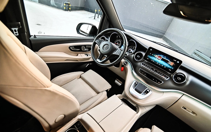 Mercedes-Benz Klasa V cena 626688 przebieg: 19000, rok produkcji 2023 z Luboń małe 781